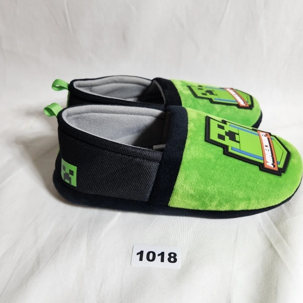 Minecraft Creeper Big Boy Slippers 4-5 Rubber Sole New Gamer